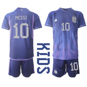 Baby Fußballbekleidung Argentinien Lionel Messi #10 Auswärtstrikot WM 2022 Kurzarm (+ kurze hosen)